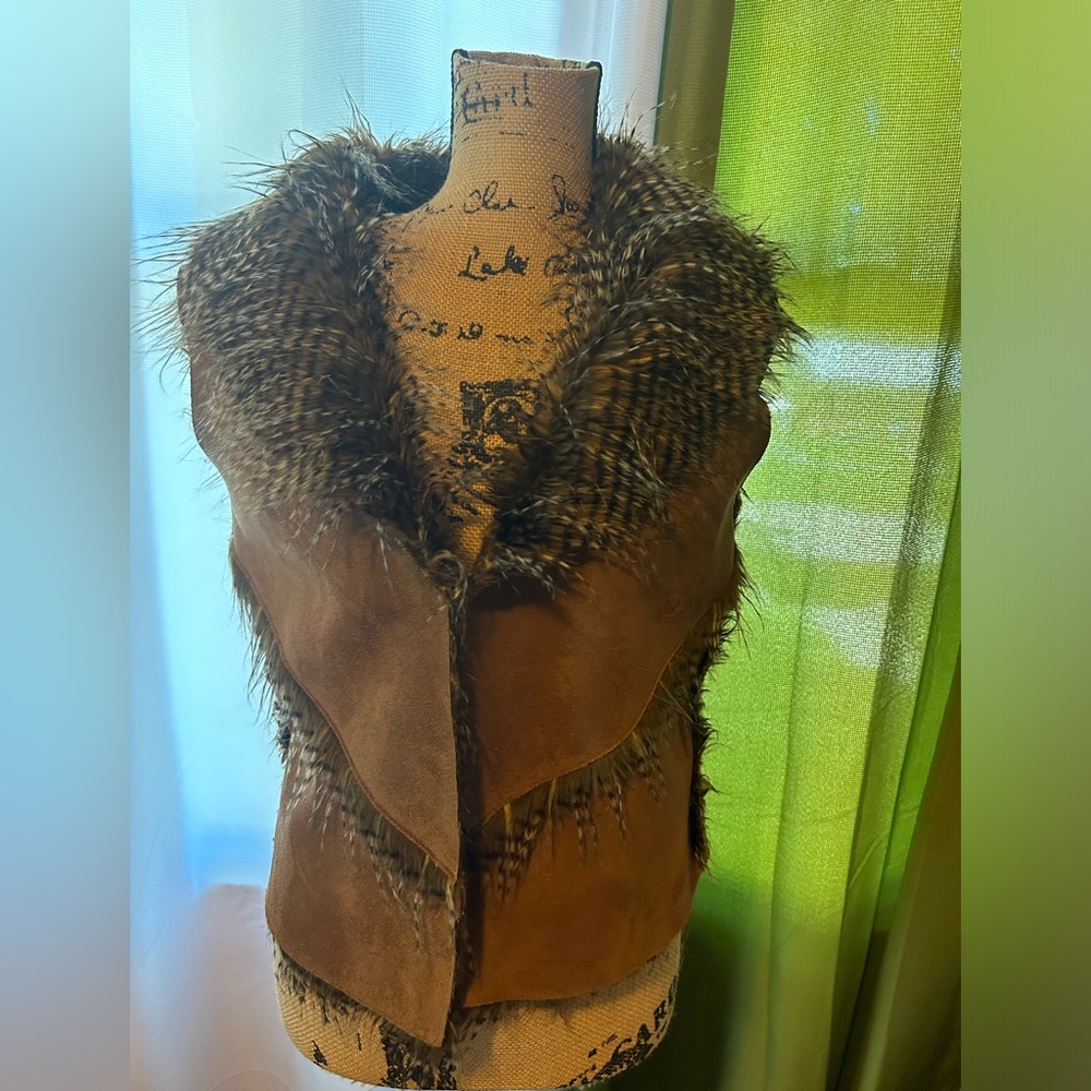 Dolce Cabo Brown Faux Suede Faux Fur Vest